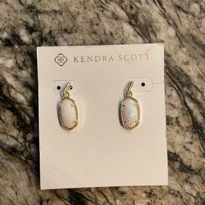 🤍KENDRA SCOTT DANGLES🤍